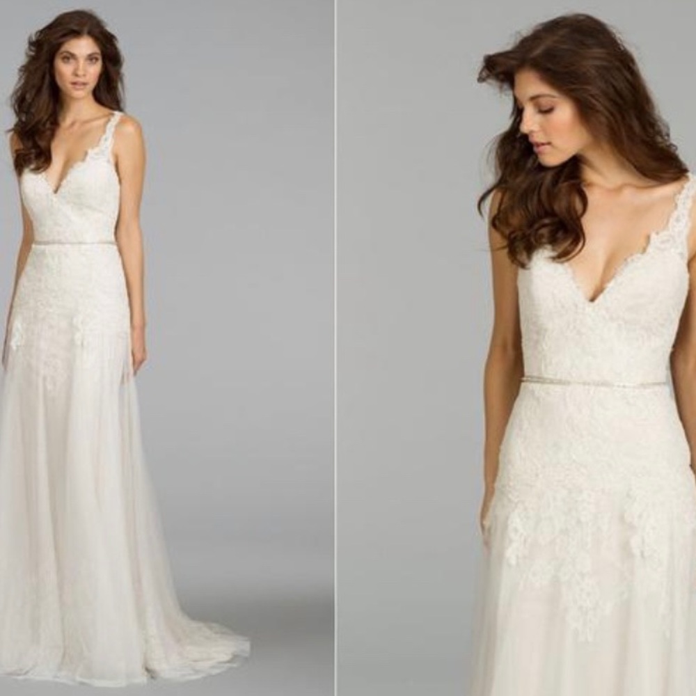 Alvina Valenta Wedding Gown (size 4)